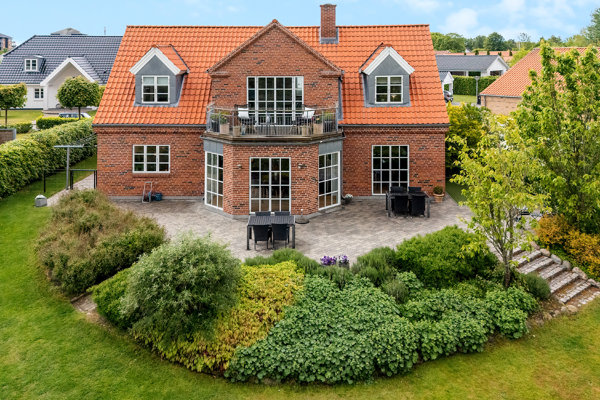 Ejendommen