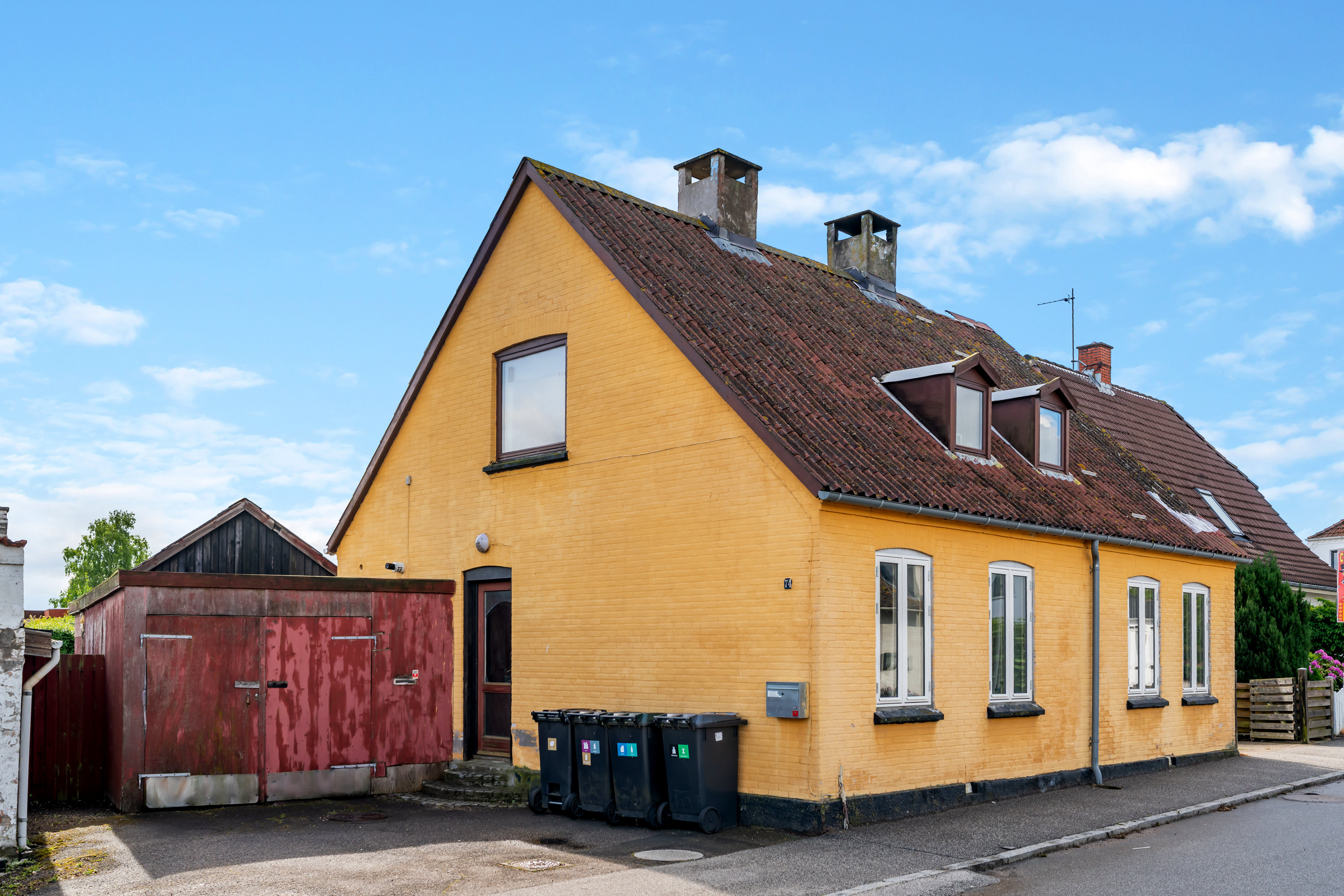 Villa på Hovedgaden 74 4420 Regstrup.