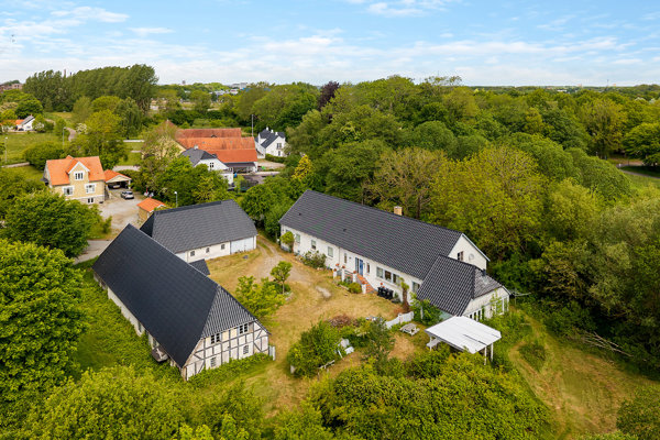 Ejendommen