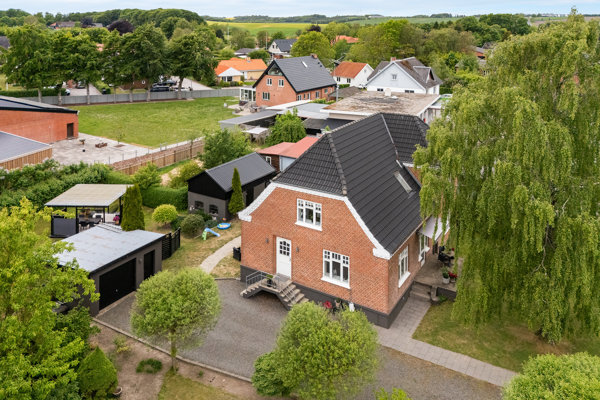 Ejendommen