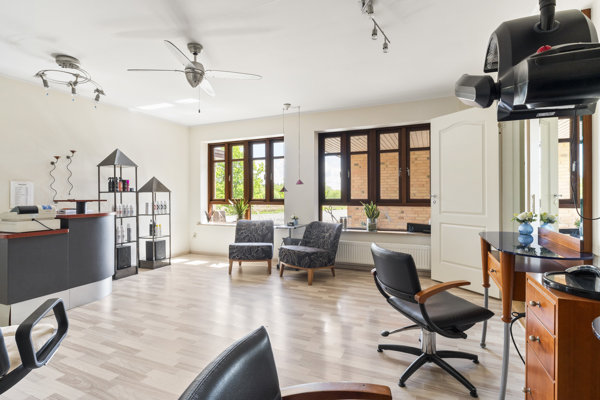Salon