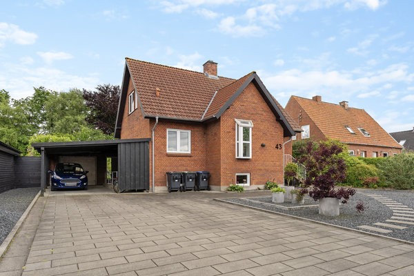 Ejendommen