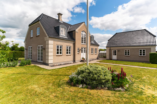Ejendommen