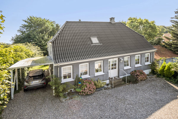 Ejendommen