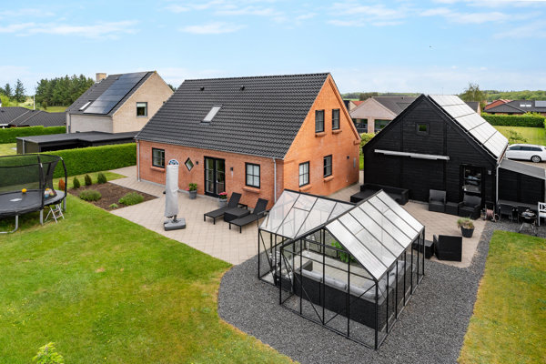 Ejendommen