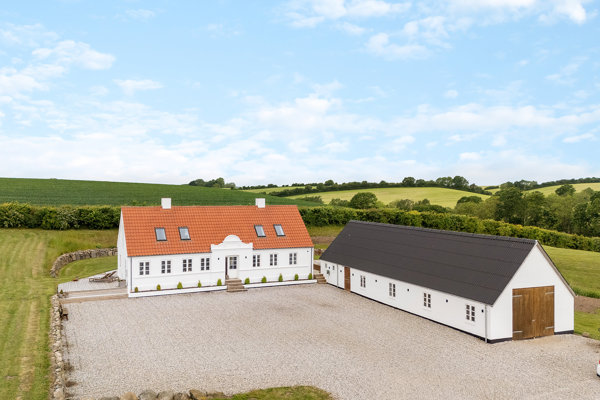 Ejendommen