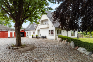 Ejendommen