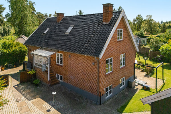 Ejendommen