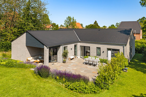 Ejendommen