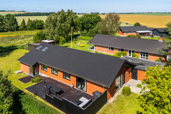 Ejendommen
