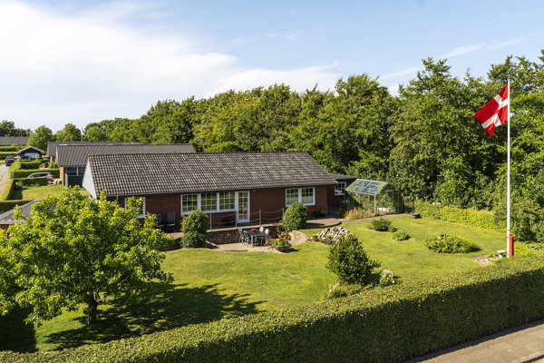 Ejendommen