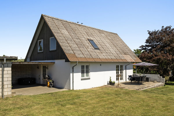 Ejendommen