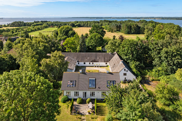 Ejendommen