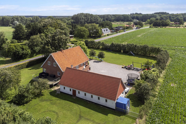 Ejendommen