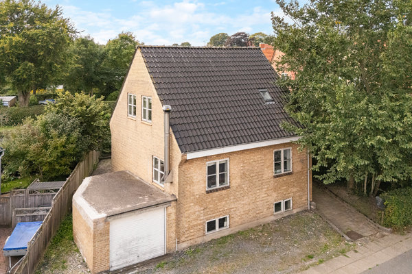 Ejendommen