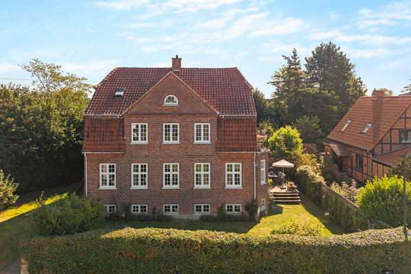 Ejendommen