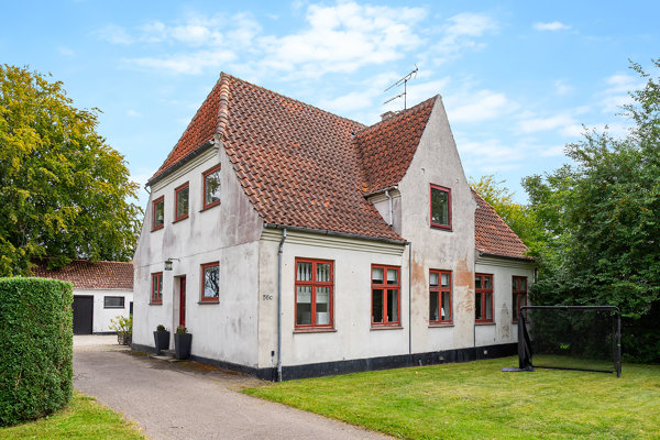 Ejendommen