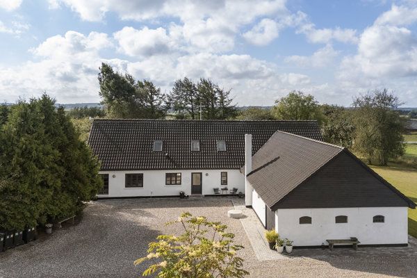 Ejendommen