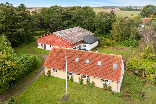 Ejendommen