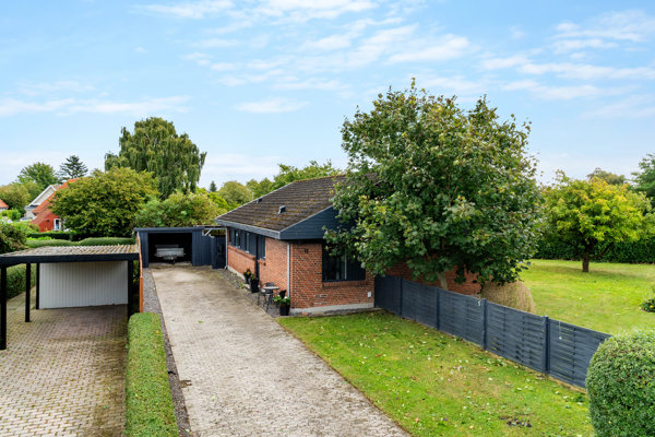 Ejendommen