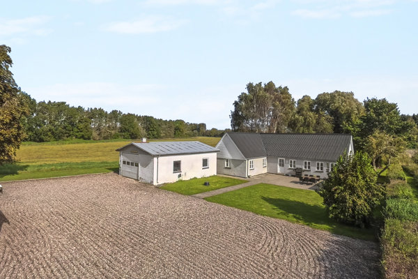 Ejendommen