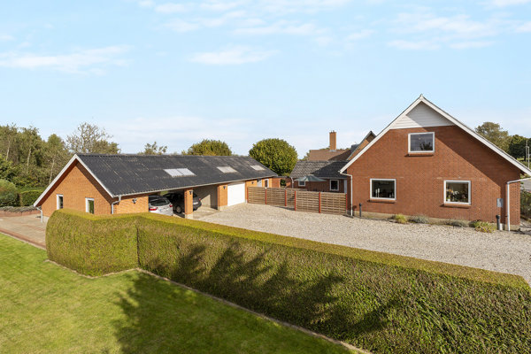 Ejendommen