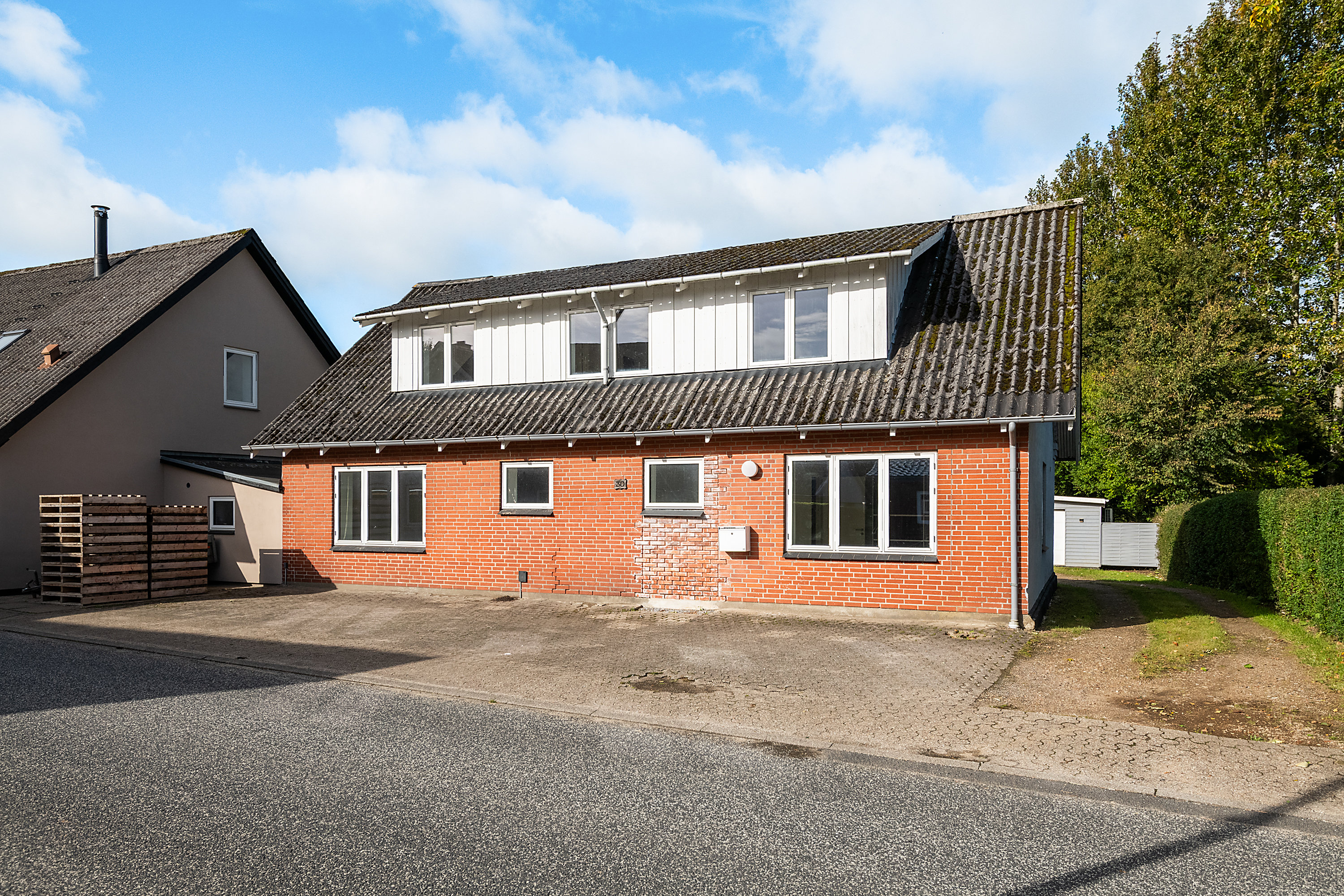 Villa på Langgade 30 7321 Gadbjerg.