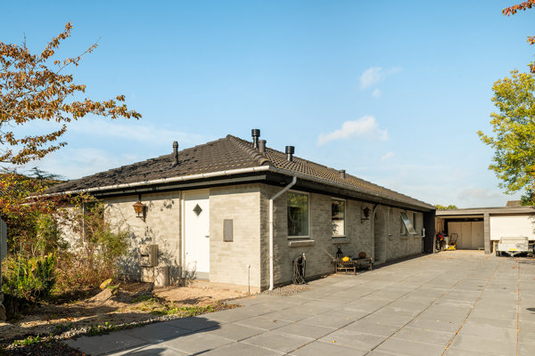 Ejendommen