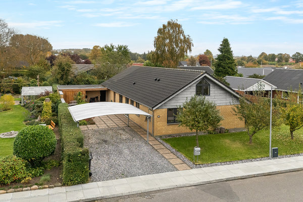 Ejendommen