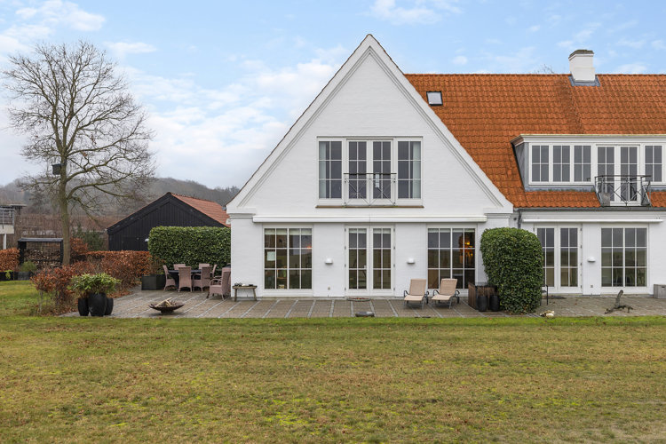 Trelde Næsvej 227T