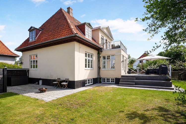 Bolig på Udsigten 18, 0. 2820 Gentofte.