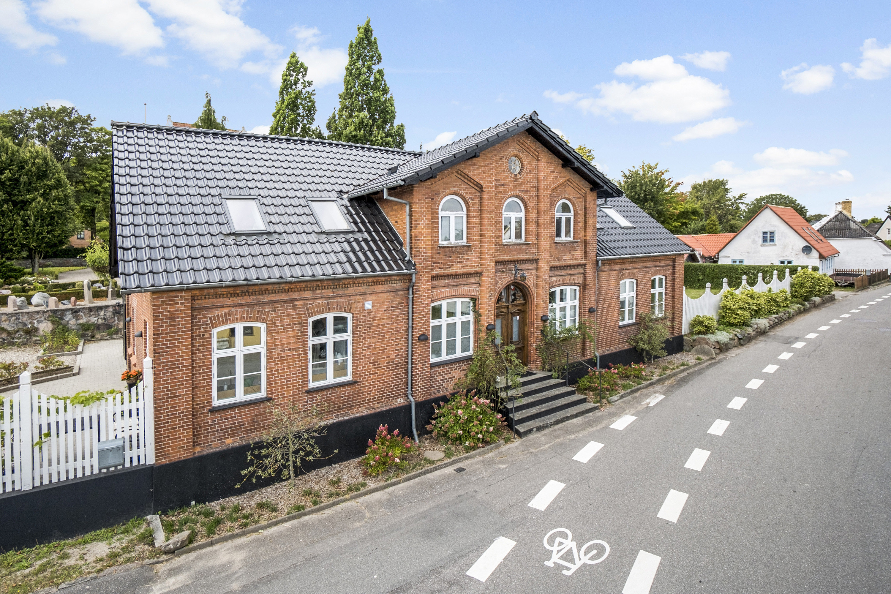 Byvejen 28