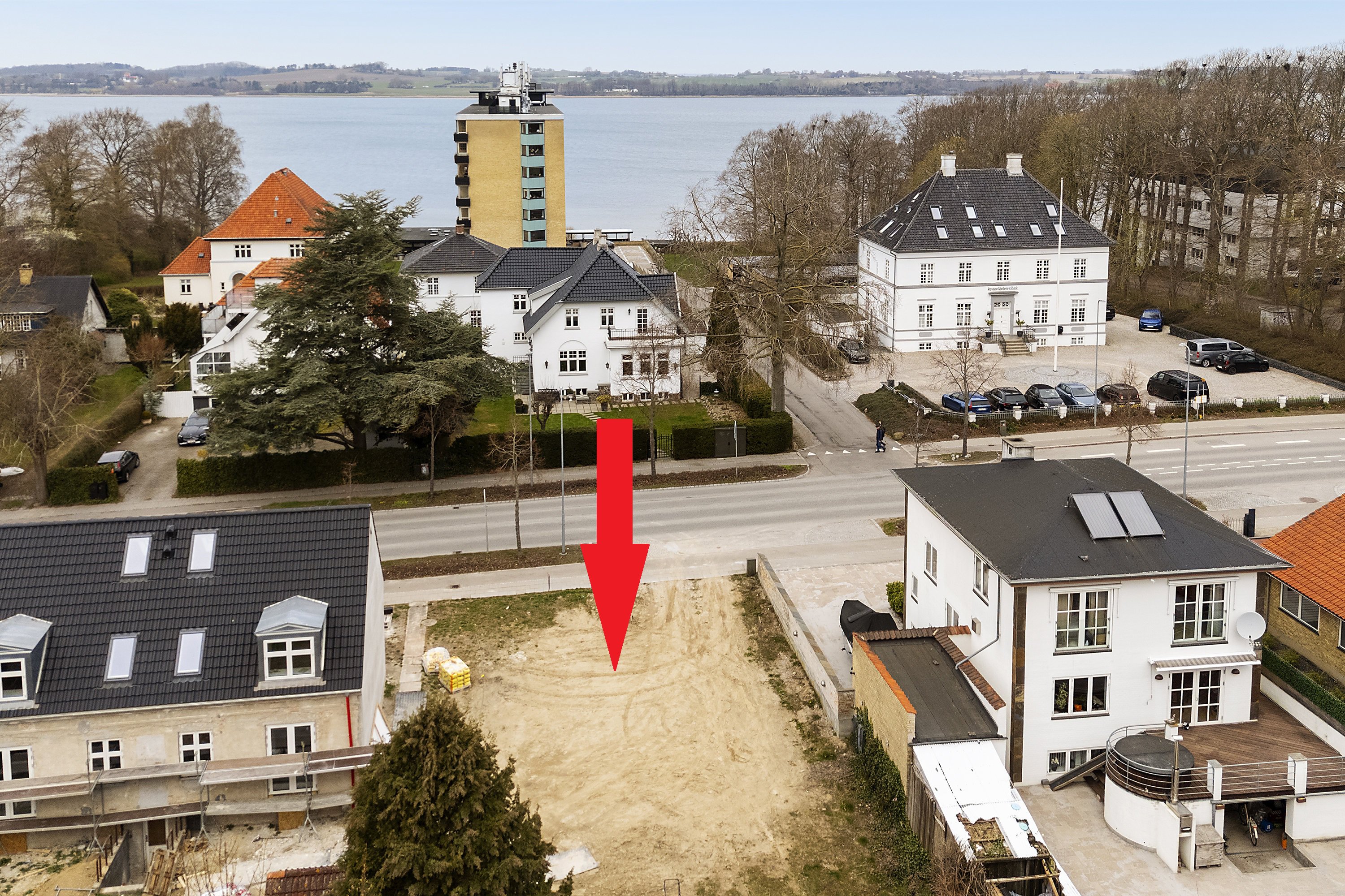 Grundstück, 824 m²