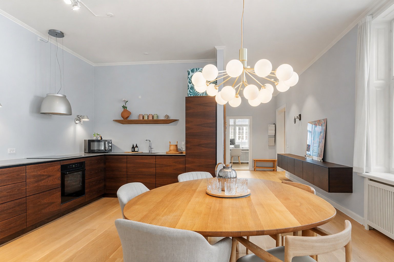 Silkegade 17, 1. th. 1113 København K
