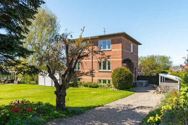 Ejendommen