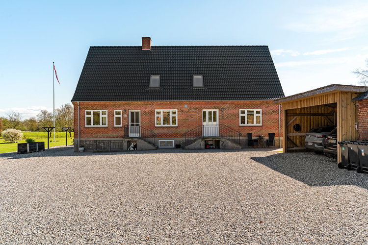 Møgelvangsvej 18, Dalbyover