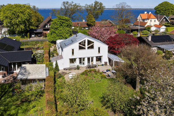 Ejendommen