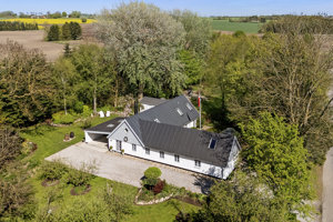 Ejendommen