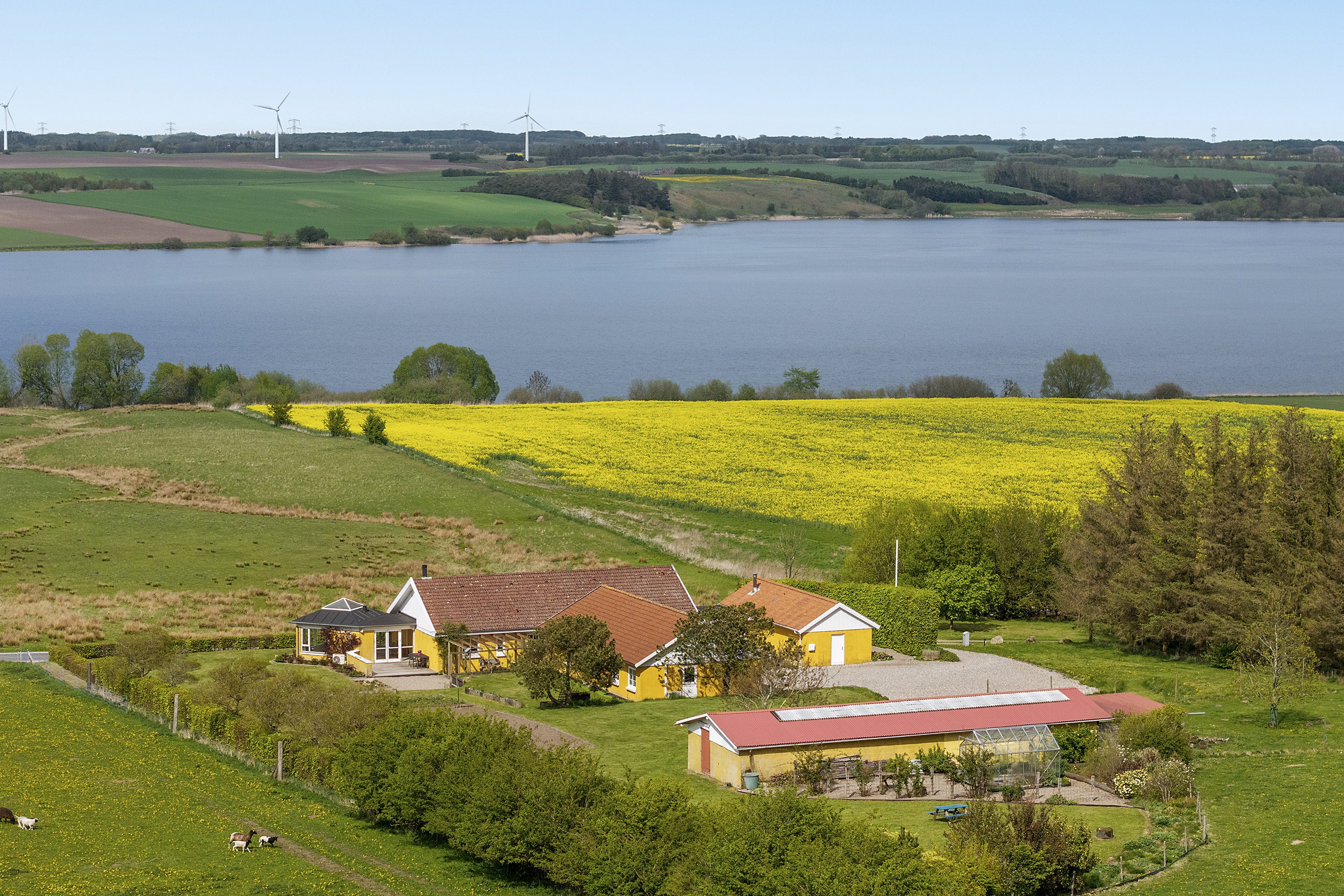 Landejendom på Glenstrup Søvej 44 8990 Fårup.