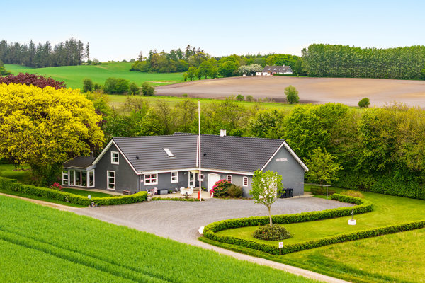 Ejendommen