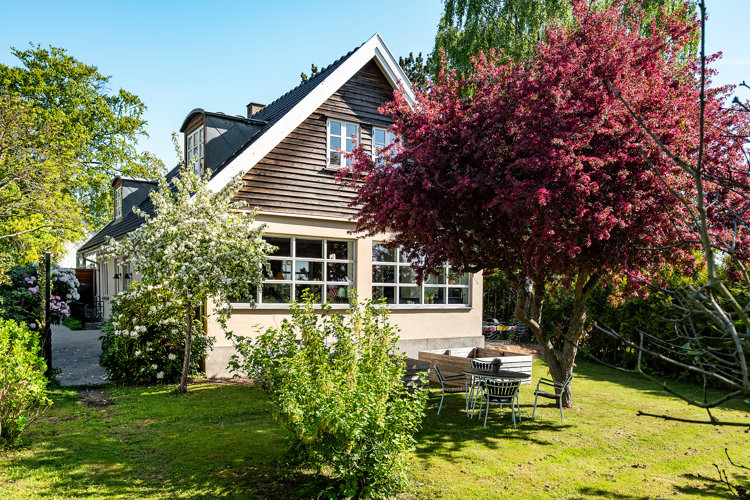 Byvejen 27