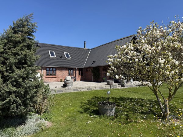 Ejendommen
