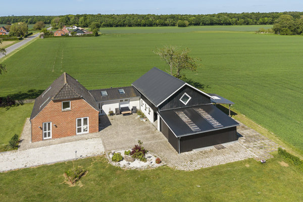 Ejendommen