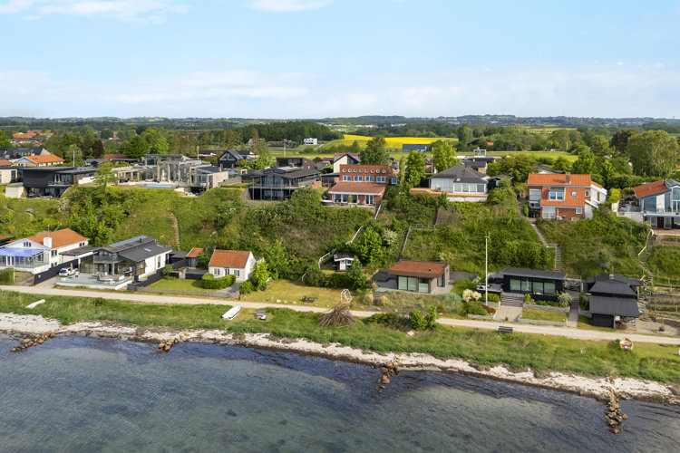 Strandvangsvej 74