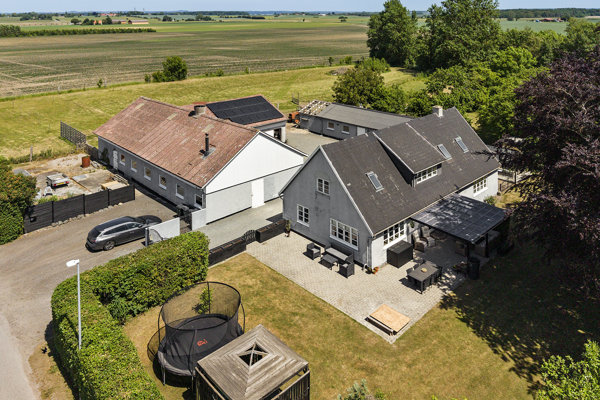 Ejendommen