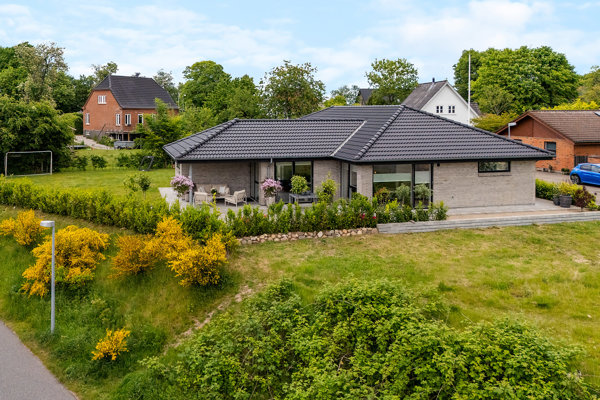 Ejendommen