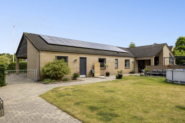 Ejendommen