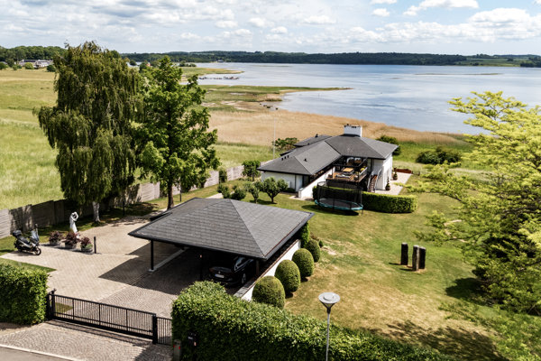 Ejendommen