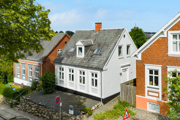 Ejendommen