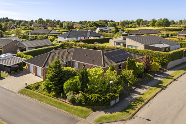 Ejendommen